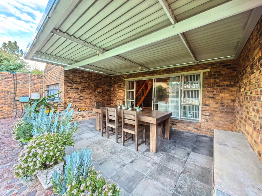 5 Bedroom Property for Sale in Vaalpark Free State